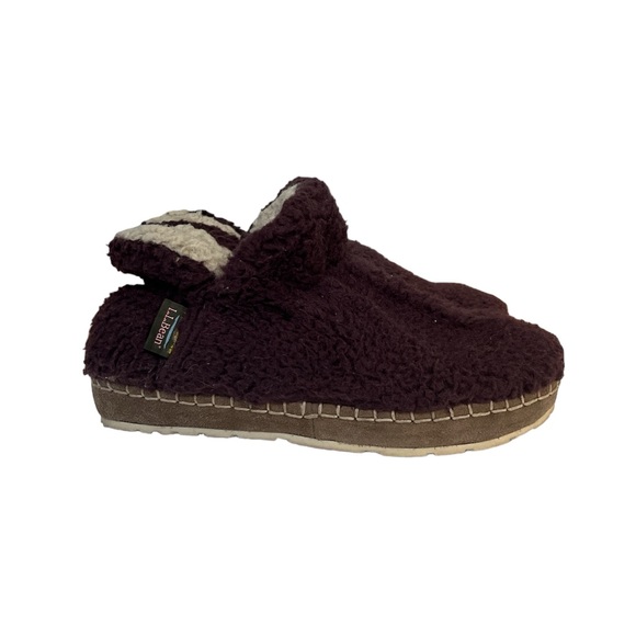 L.L. Bean Shoes - LL Bean women’s Sherpa Fleece cozy slipper Bootie size 7 purple slip on